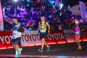 BIB: 43837, 43105, 0424
                            <button type="button" onclick="openModal(23179407)" class="btn btn-primary btn-sm float-right btn-popup" data-toggle="modal" data-target=".modal-high-quality">
                        <i class="fas fa-shopping-cart"></i> Add to Cart
                    </button>
                                            <button type="button" onclick="isThisMe(23179407, true)" class="btn btn-success btn-sm float-right btn-popup btn-isme hidden" data-toggle="tooltip" data-placement="bottom" title="นี่คือรูปของคุณใช่ไหม คลิกที่นี่เพื่อเอาเข้าอัลบั้ม">
                        <i class="fas fa-plus"></i> Add to album
                    </button>
                    <button type="button" onclick="isThisMe(23179407, false)" class="btn btn-warning btn-sm float-right btn-popup btn-isnotme hidden">
                        <i class="fas fa-ban"></i> Remove from album
                    </button>